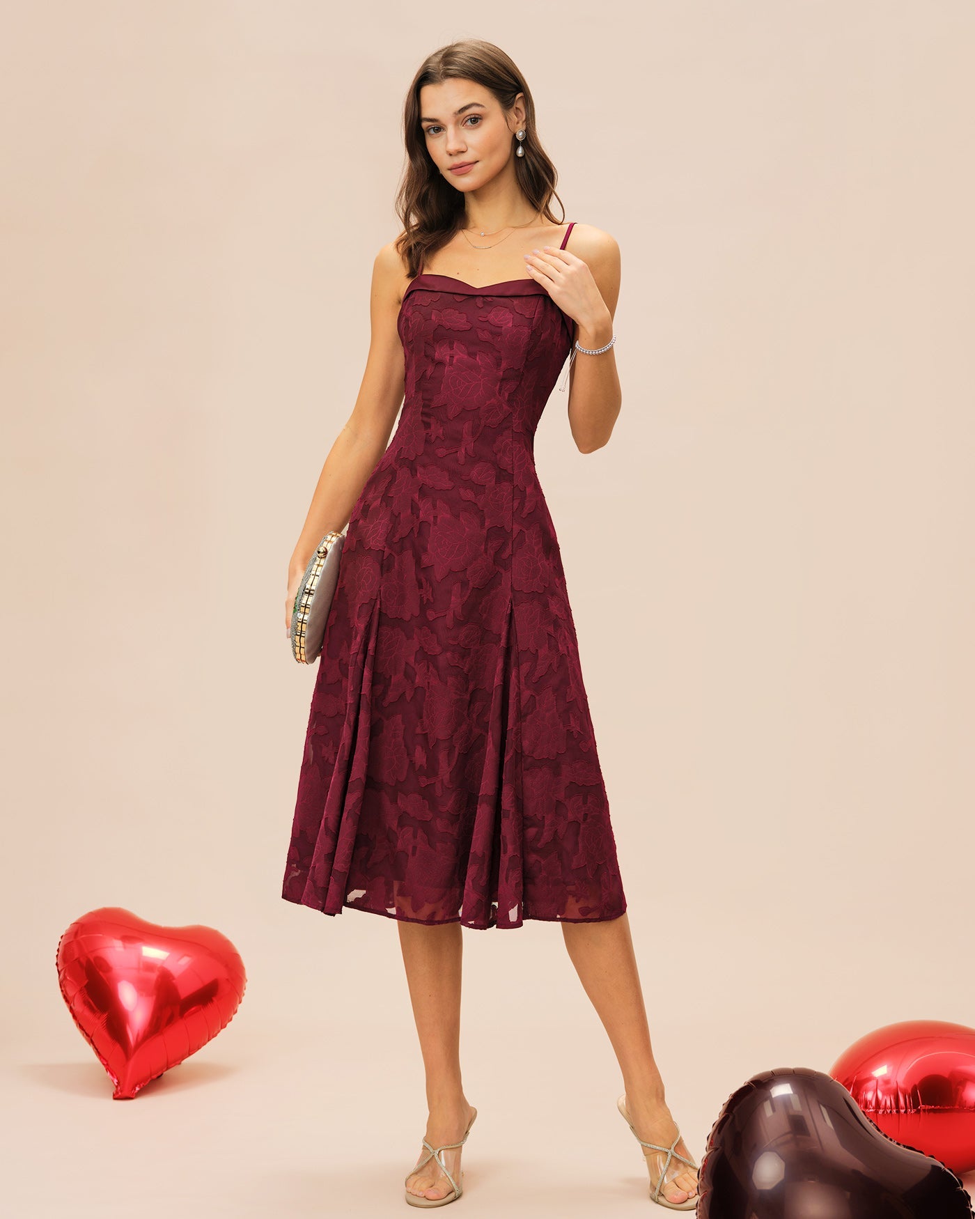 Vestido Midi Jacquard Sin Mangas de Cuello Corazón Color Rojo Vino