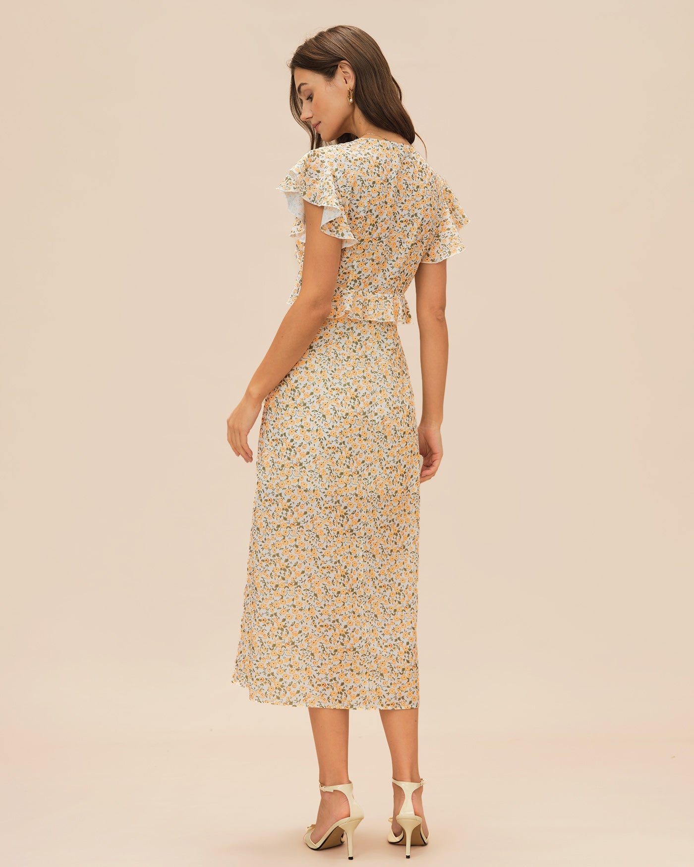 Vestido Midi Amarillo con Volantes y Cuello en V