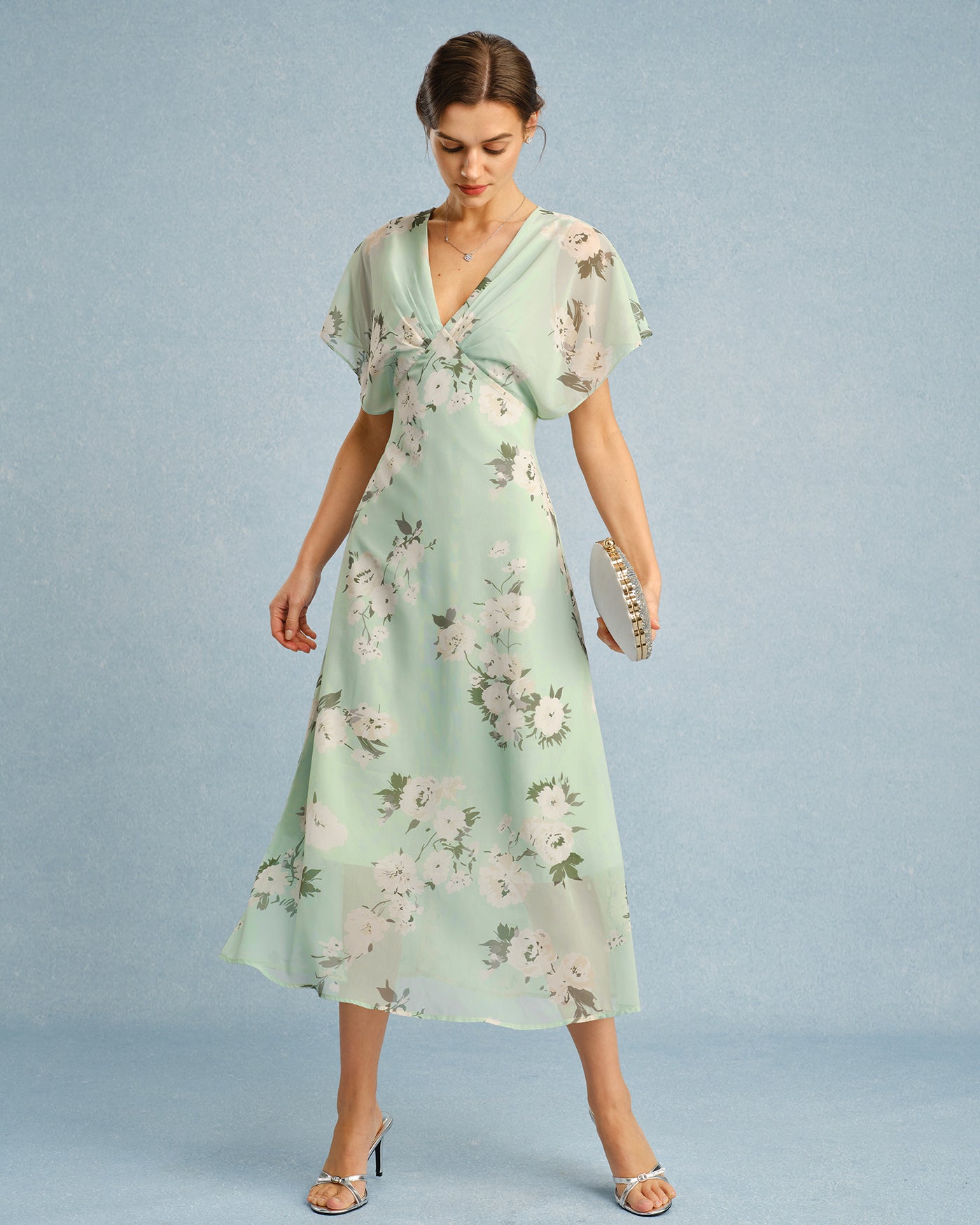 Vestido Midi de Chifón Floral Verde con Escote en V