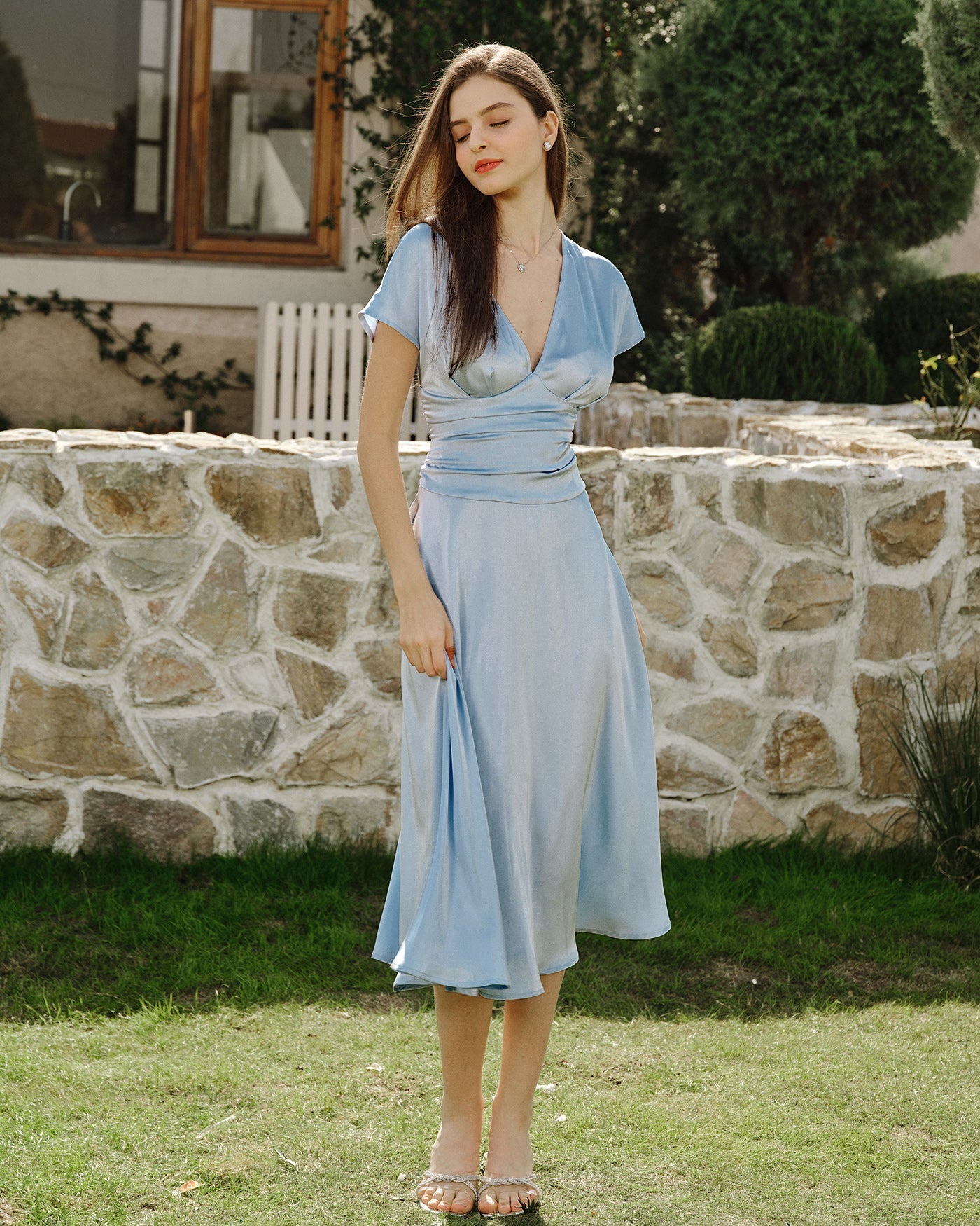 Vestido Midi Plisado de Hombros Caídos Azul