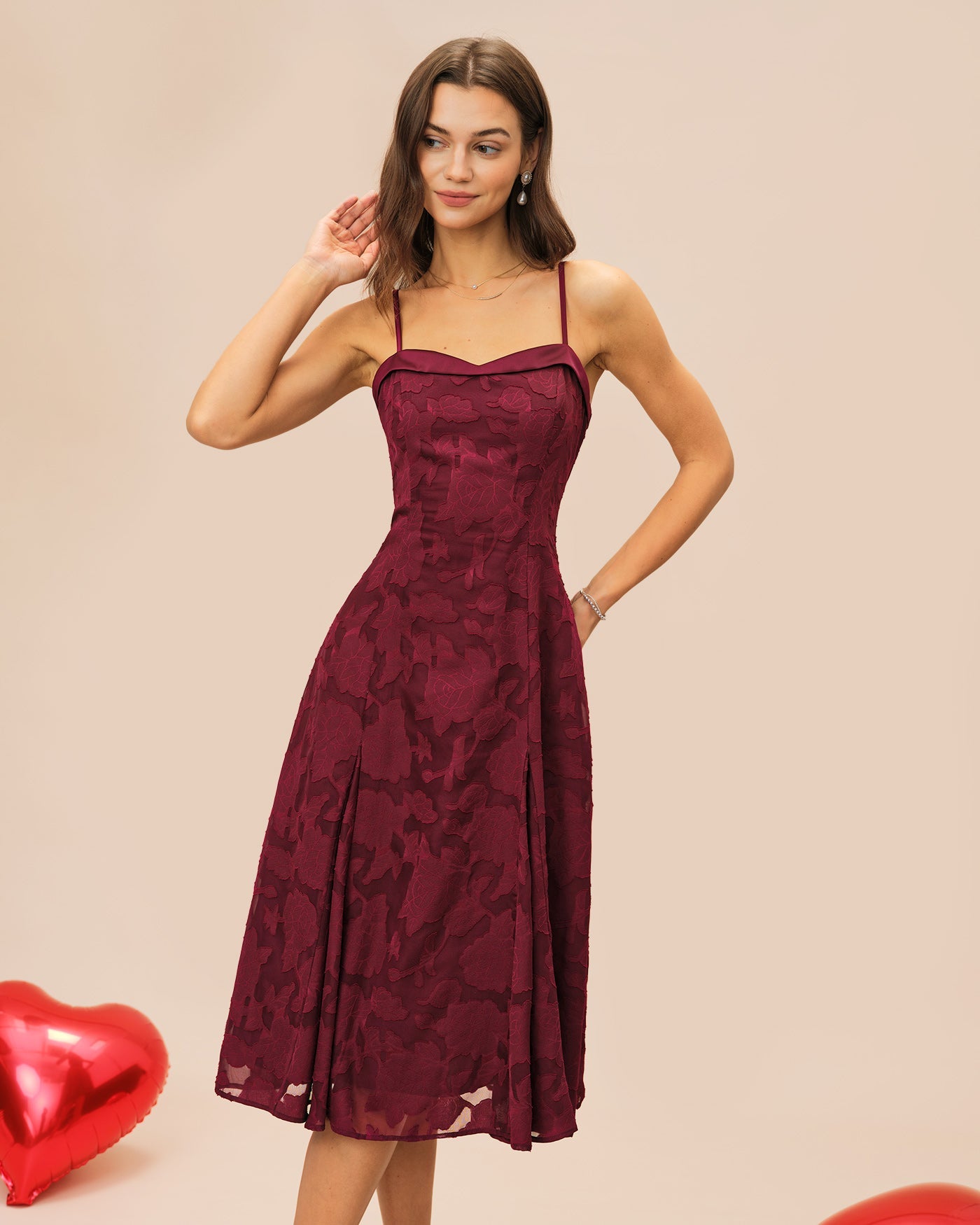 Vestido Midi Jacquard Sin Mangas de Cuello Corazón Color Rojo Vino