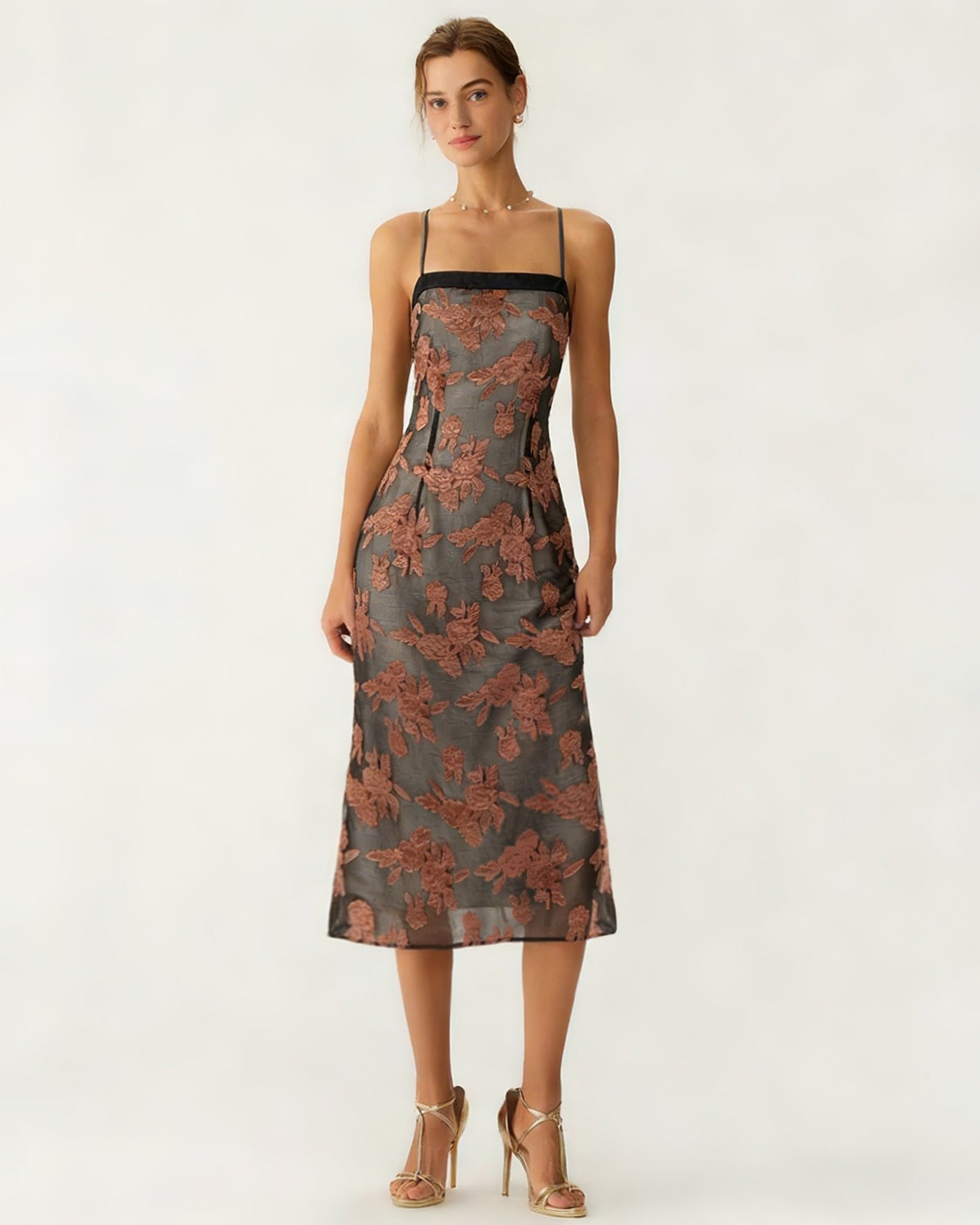 Vestido Midi Floral de Caramelo