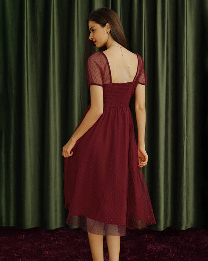 Vestido Midi de Lunares con Escote Corazón Rojo