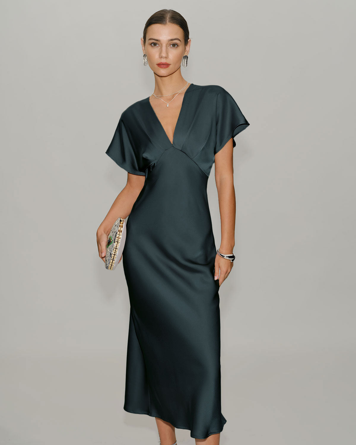 Vestido Midi de Satén Verde Gris con Mangas de Capucha