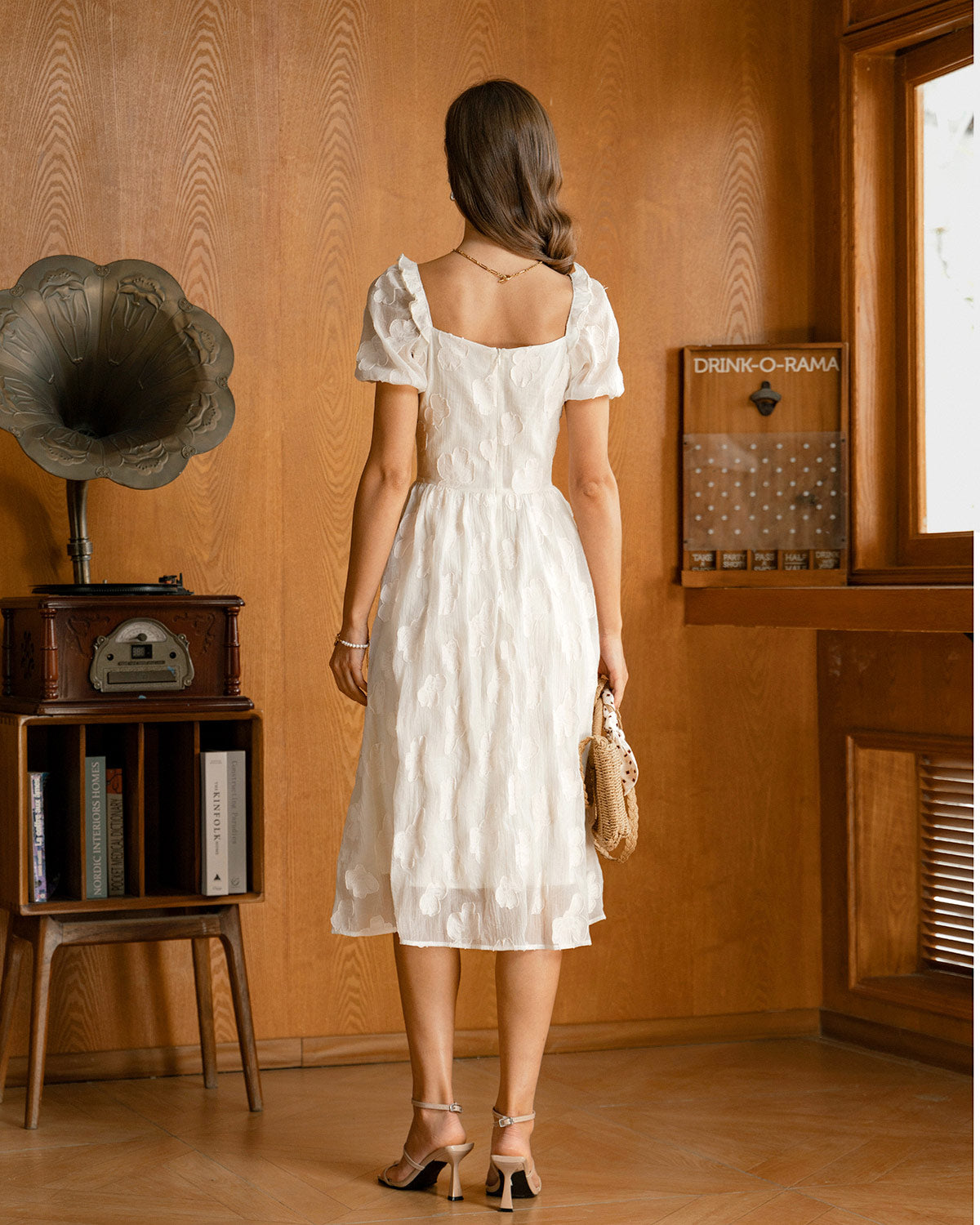 Vestido Midi de Manga Abullonada con Escote Cuadrado Beige