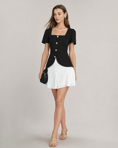 Vestido Mini de Cuello Cuadrado Negro con Contraste