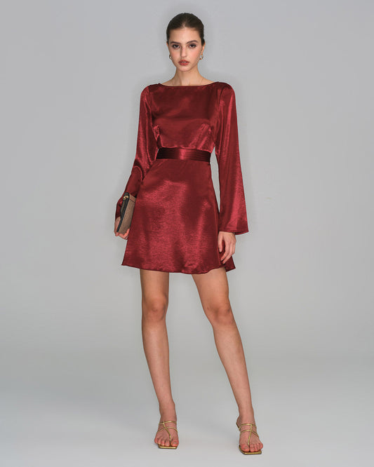 Vestido Mini de Satén Rojo Vino con Mangas de Campana