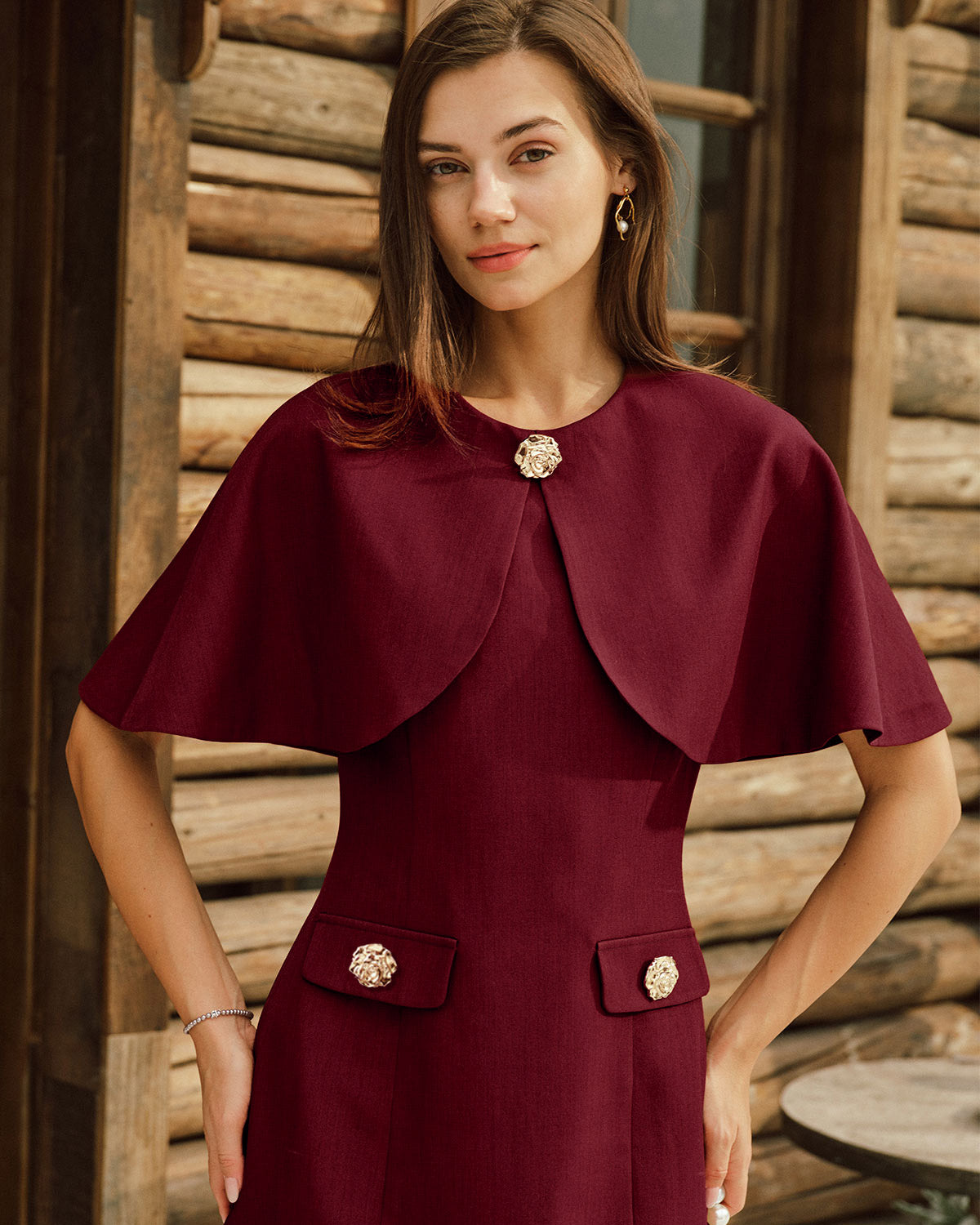 Vestido Mini de Manga Capa con Bolsillos en Rojo Vino