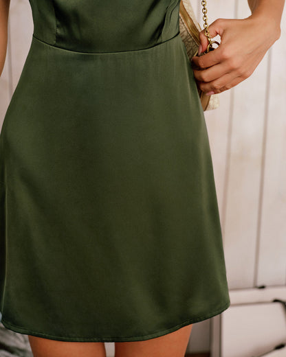 Vestido Mini Sin Mangas de Satén Verde