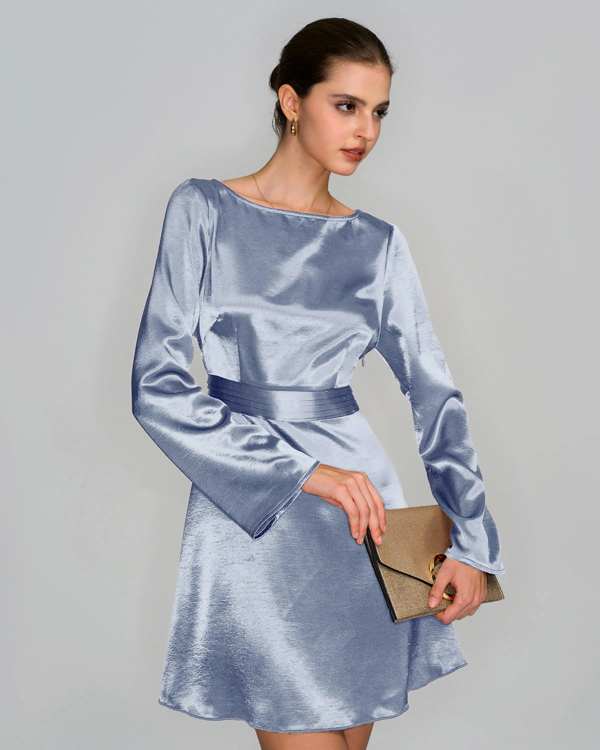 Vestido Mini de Satén con Cuello Barco Azul