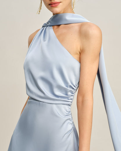 Vestido Mini de Satén Azul de Un Hombro