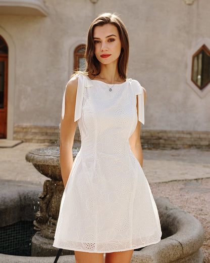Vestido Mini Texturizado Floral Blanco