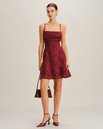 Vestido Mini Sin Espalda Floral Rojo Vino