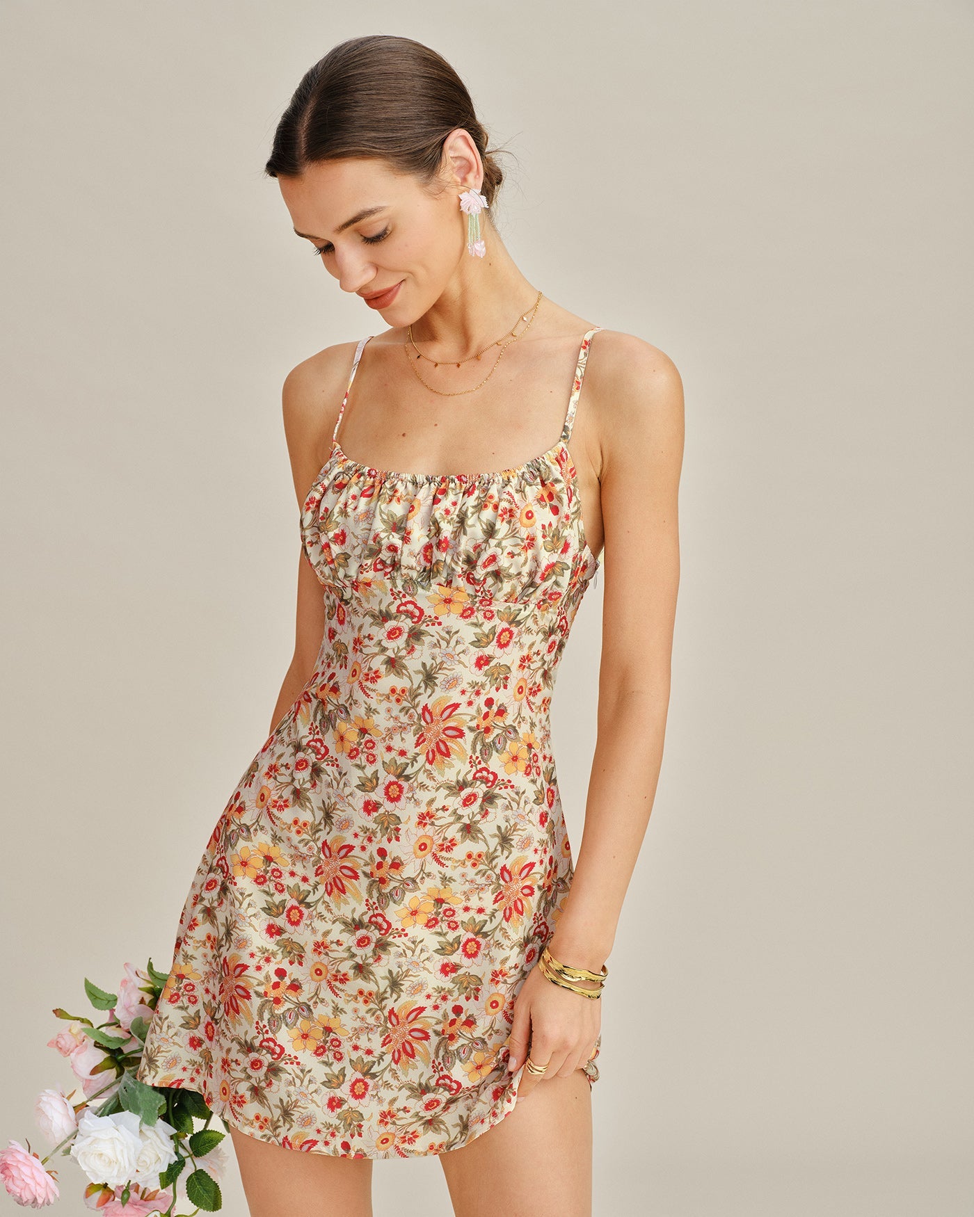 Vestido Mini Slip Floral con Fruncidos