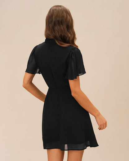 Vestido Mini de Manga Mariposa Negro