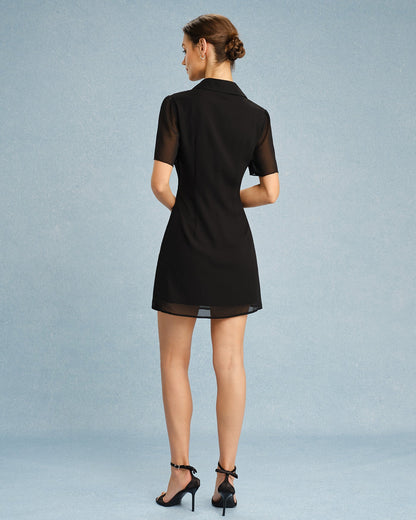 Vestido Mini con Cuello y Botón Negro