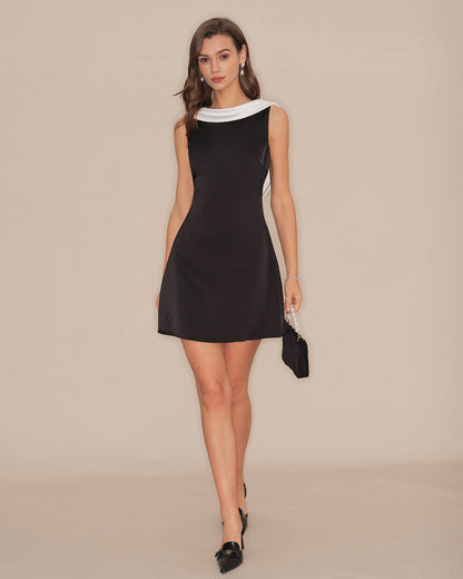 Vestido Mini Sin Espalda con Cuello de Cowl Negro