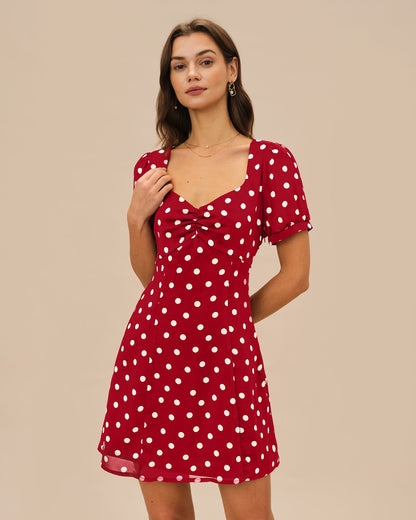 Vestido Mini de Lunares con Mangas Abullonadas Rojas