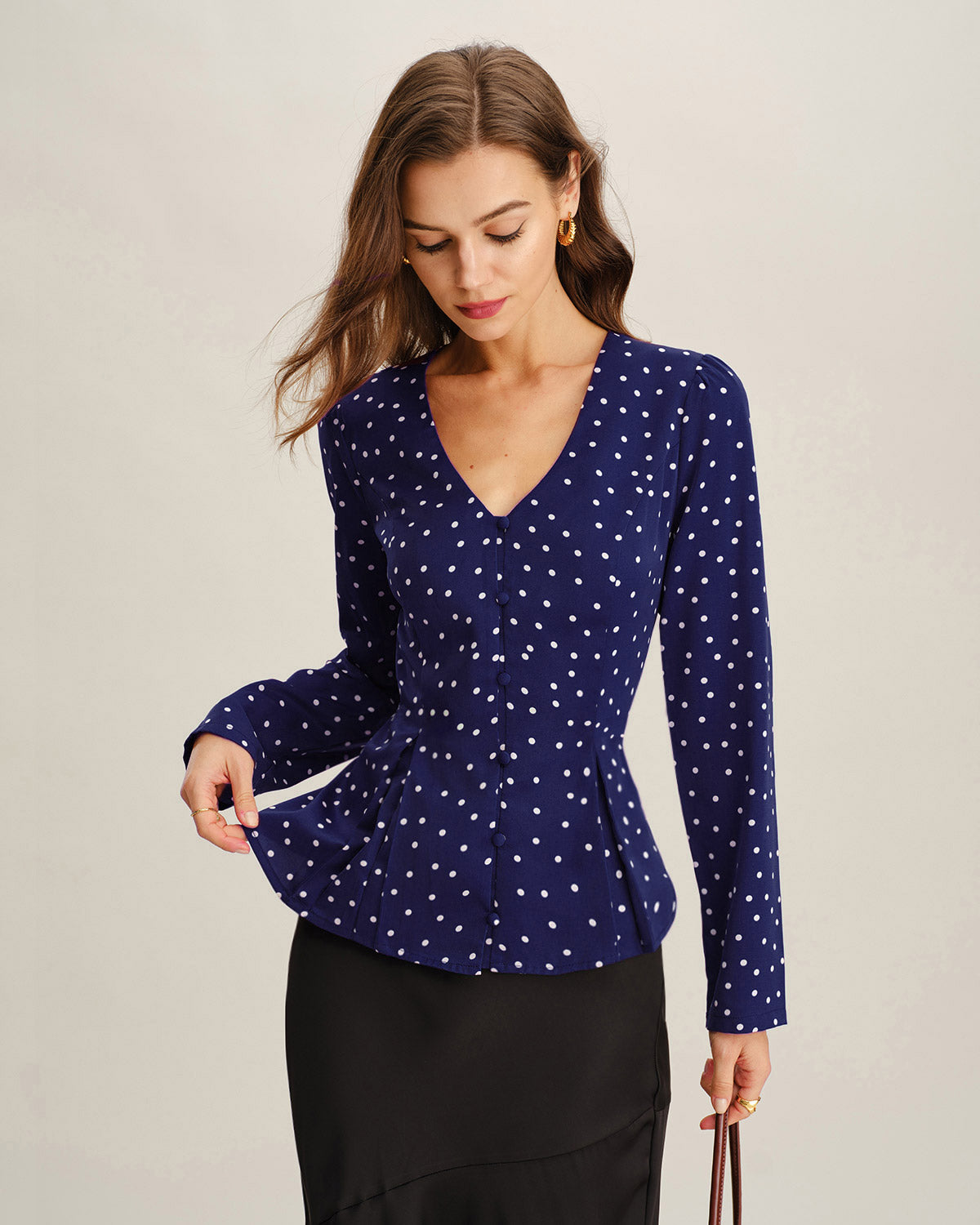 Camisa de Cuello en V con Lunares Marinos
