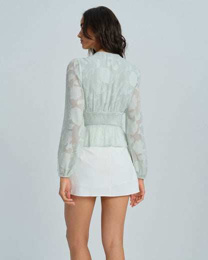 Camisa Floral Verde con Cuello en V