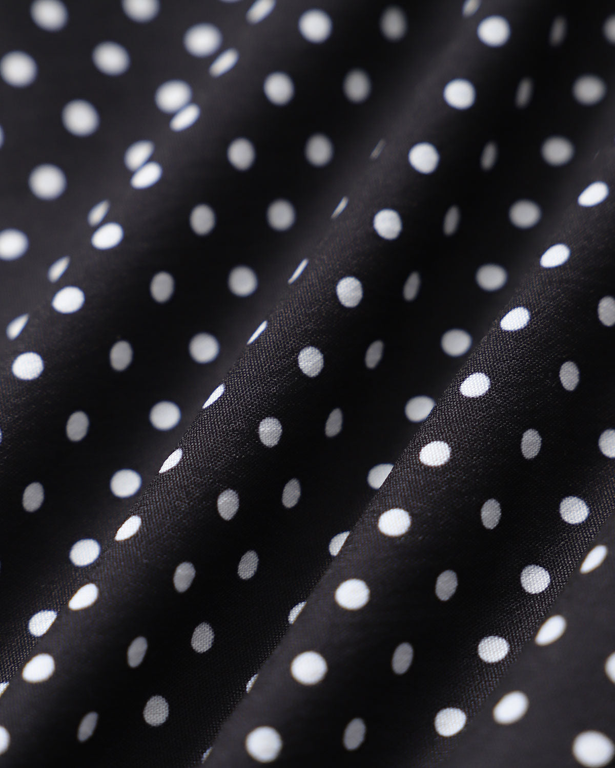 Blusa de Encaje con Lunares Negros