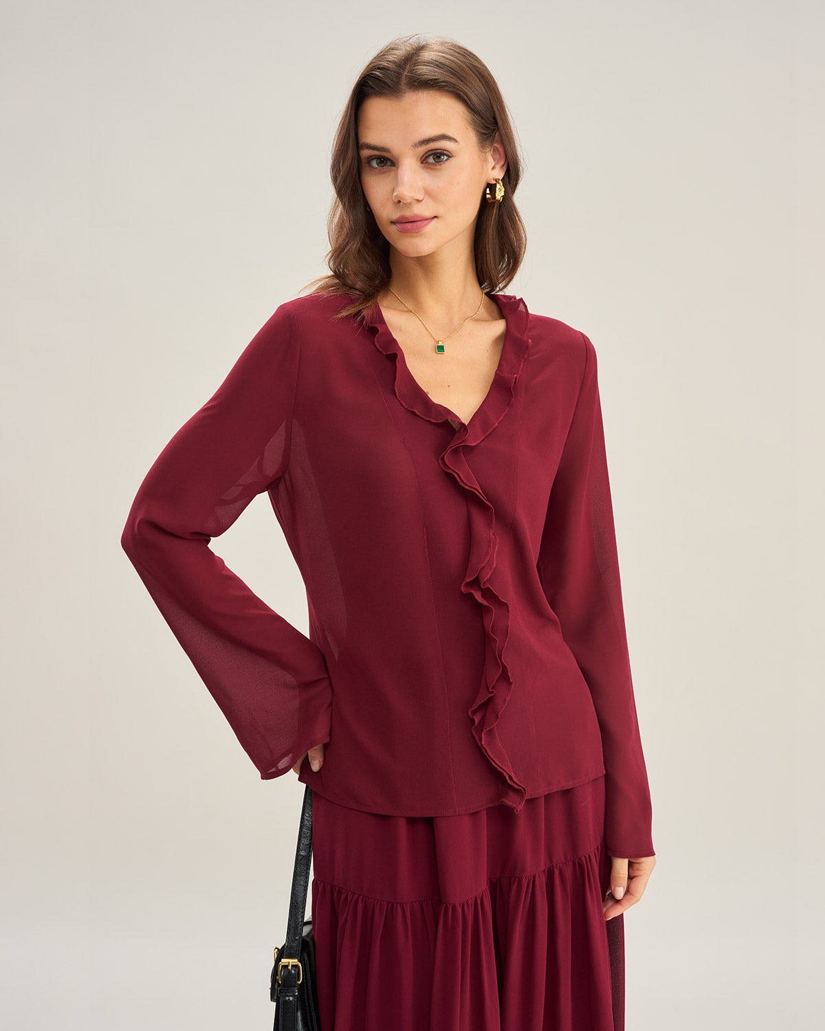 Camisa de Chiffon con Volantes Color Rojo Vino