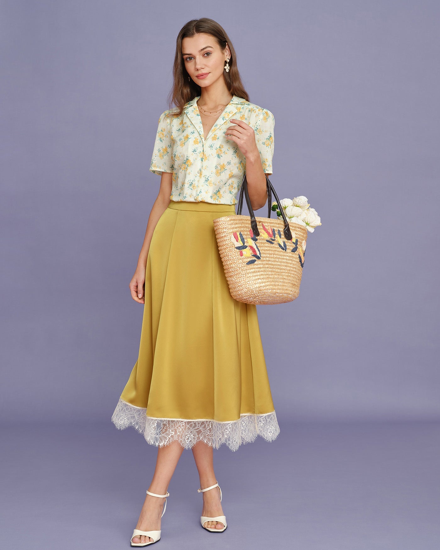Falda Midi de Satén con Encaje Amarillo