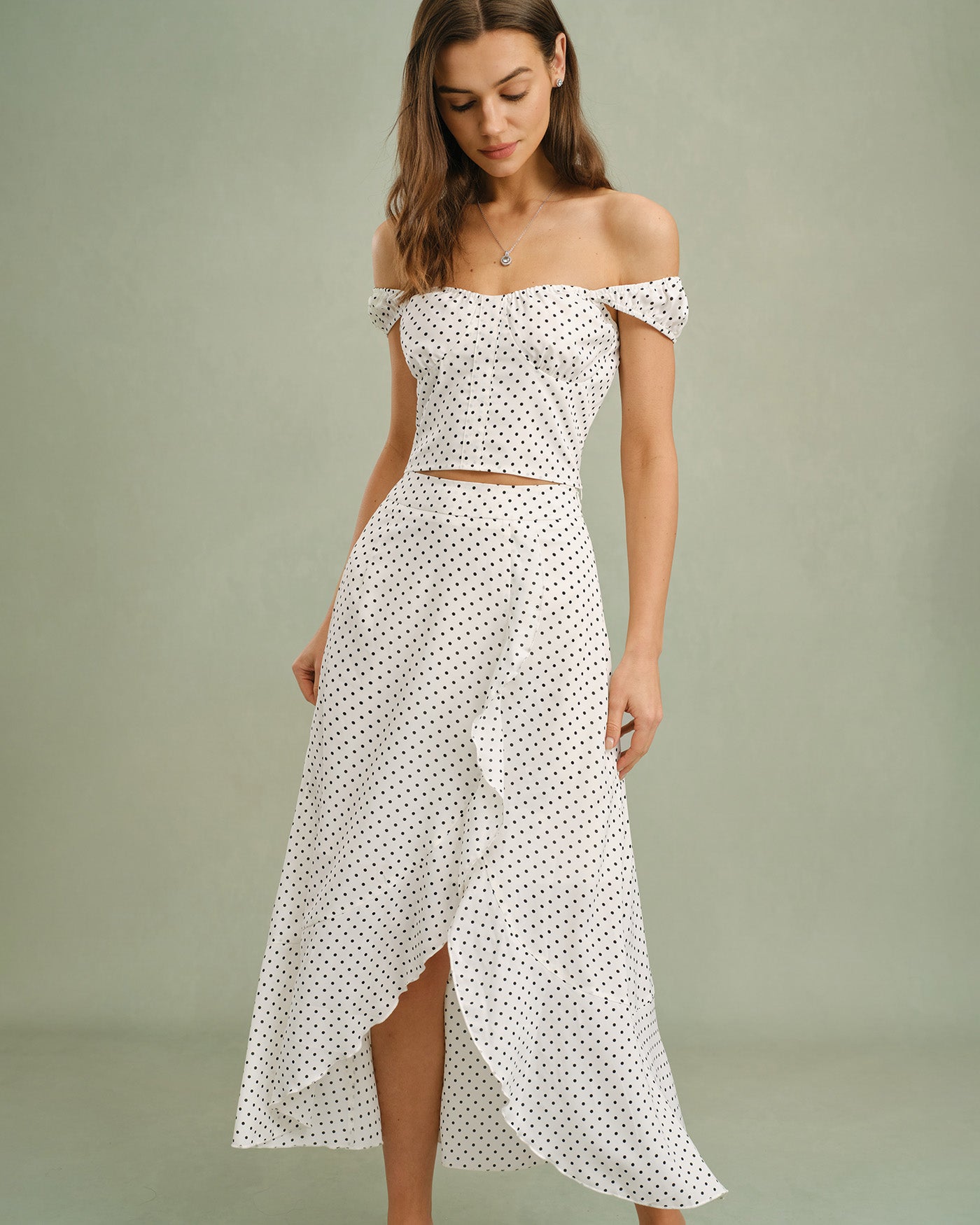 Falda Midi Blanca con Volantes y Lunares