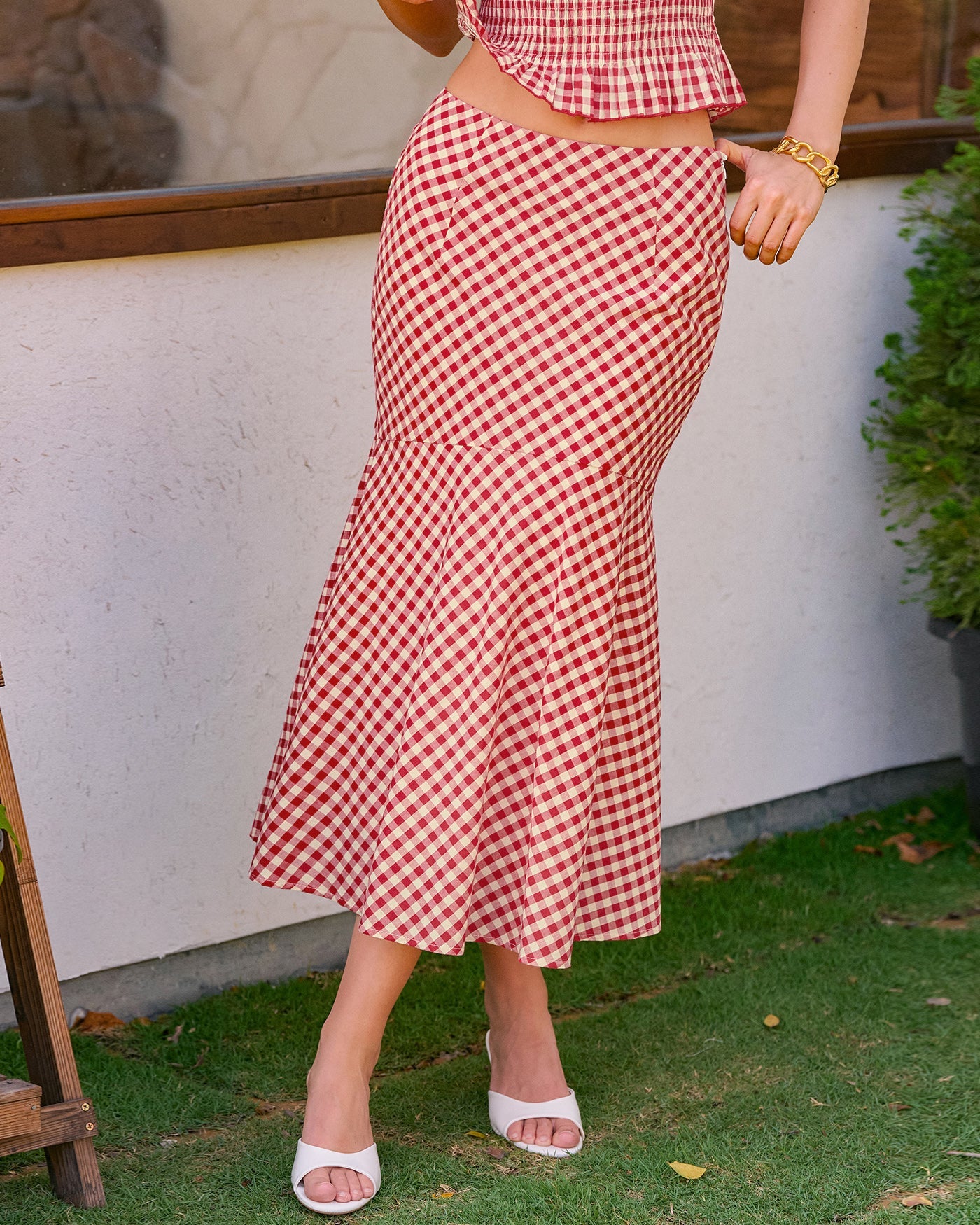 Falda Midi Sirena de Cuadros Rojos