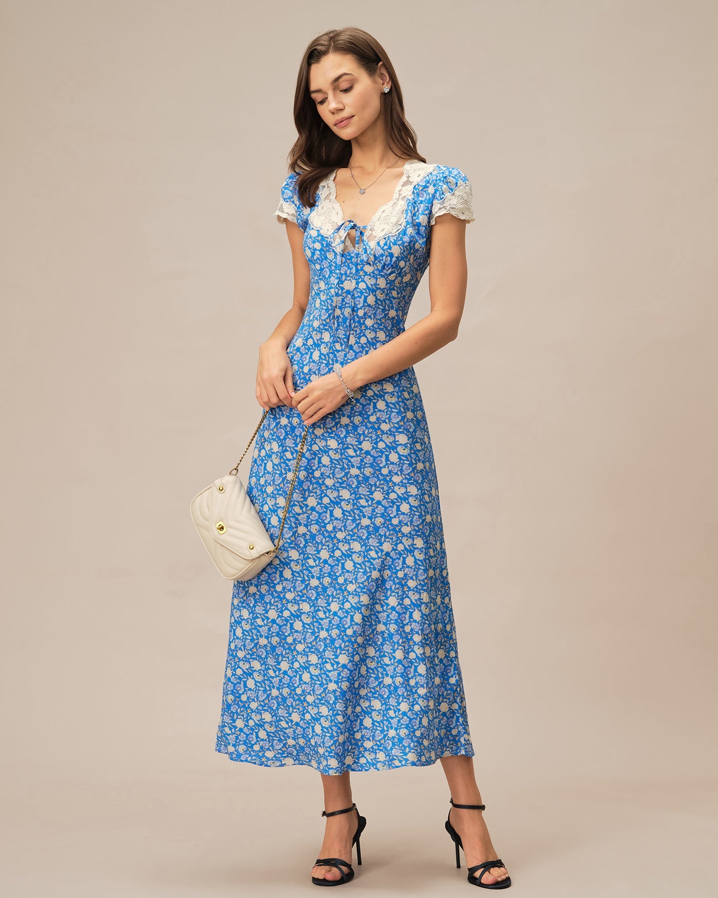 Vestido Maxi Floral con Escote en V Azul